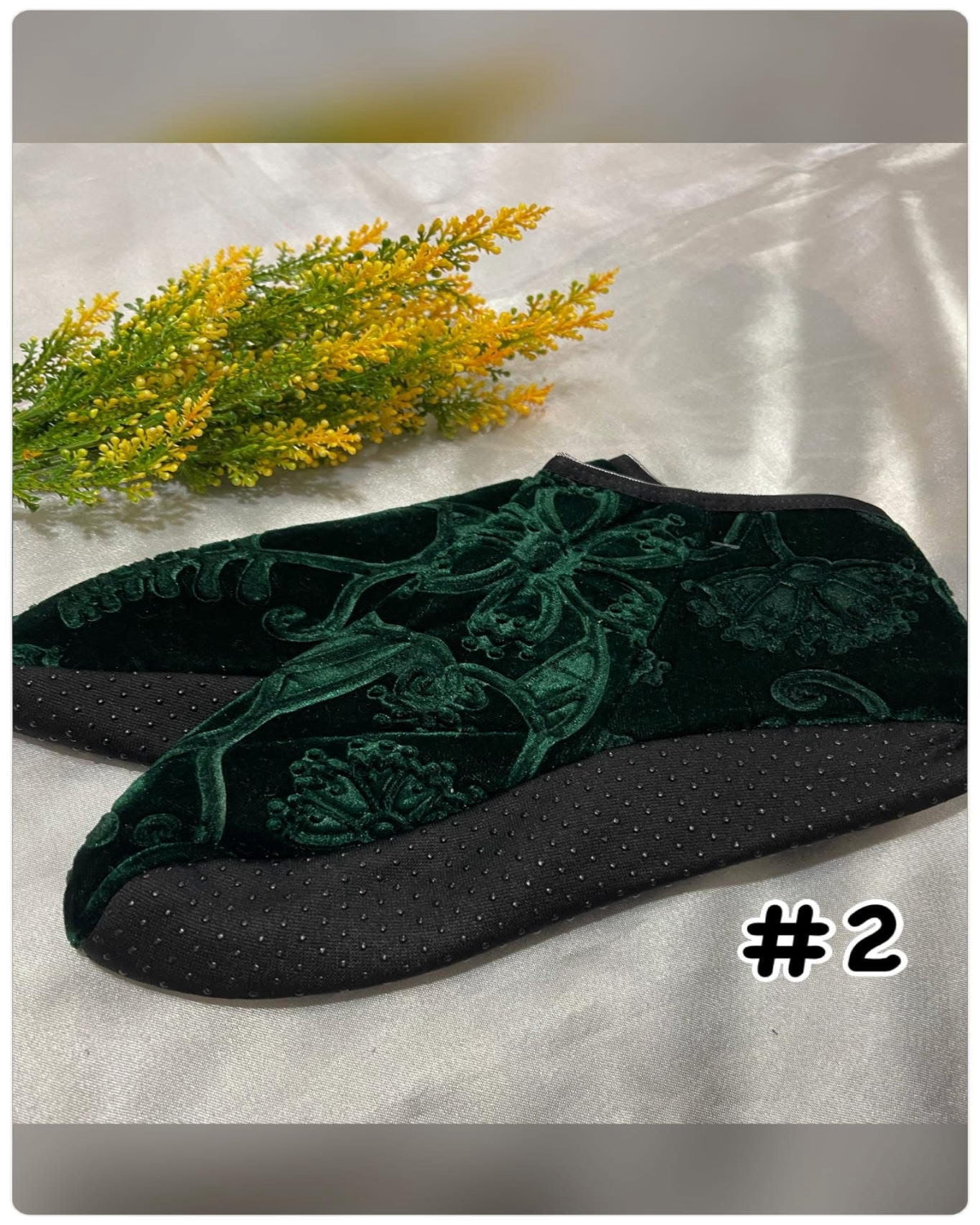 Bundle Anti Slip Tawaf Socks & Sejadah Travel (BNDL- 1003)