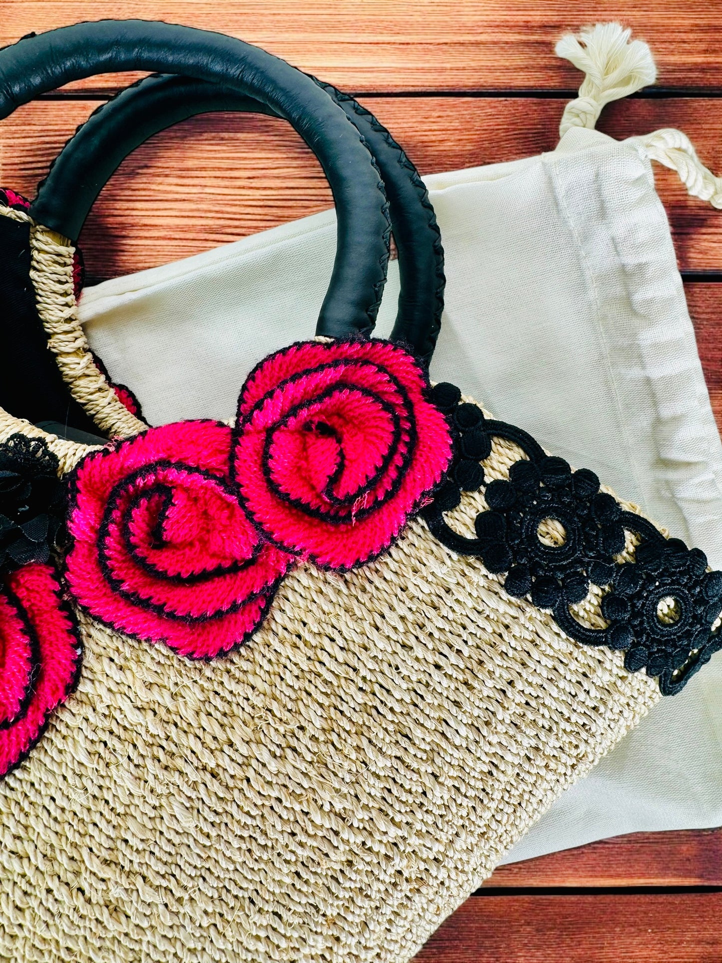 Rosette Charm – Handwoven Bag by Zuri WearableArt