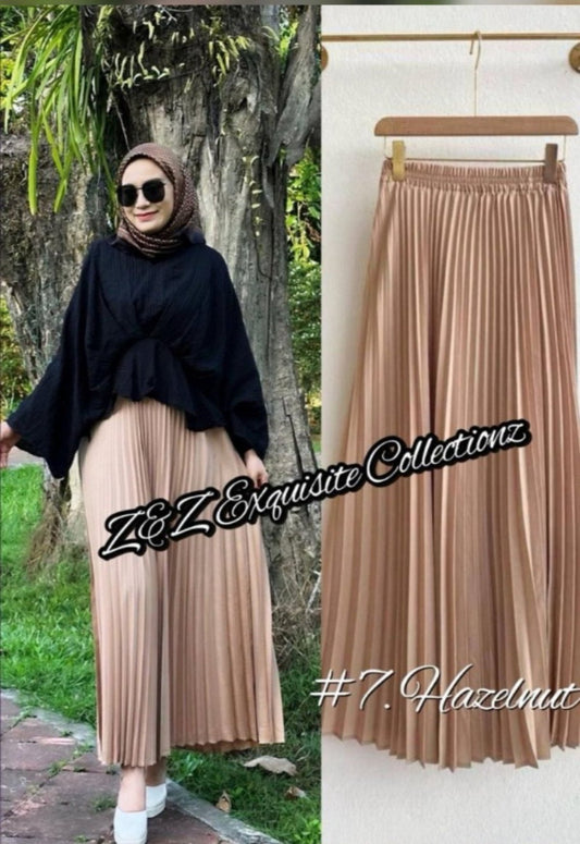 Versatile LovelizFashion: The Hazelnut Pleated Skirt model 7 (#102.KNG) – A Must-Have for Every Modern Muslimah Women