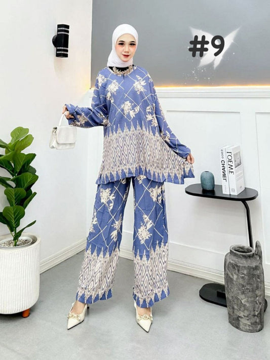 Stylish Muslimah in Sky Blue Checkered Batik Pants Suits model 9 (#ANT) – Modern Modesty with Elegant Batik Detailing