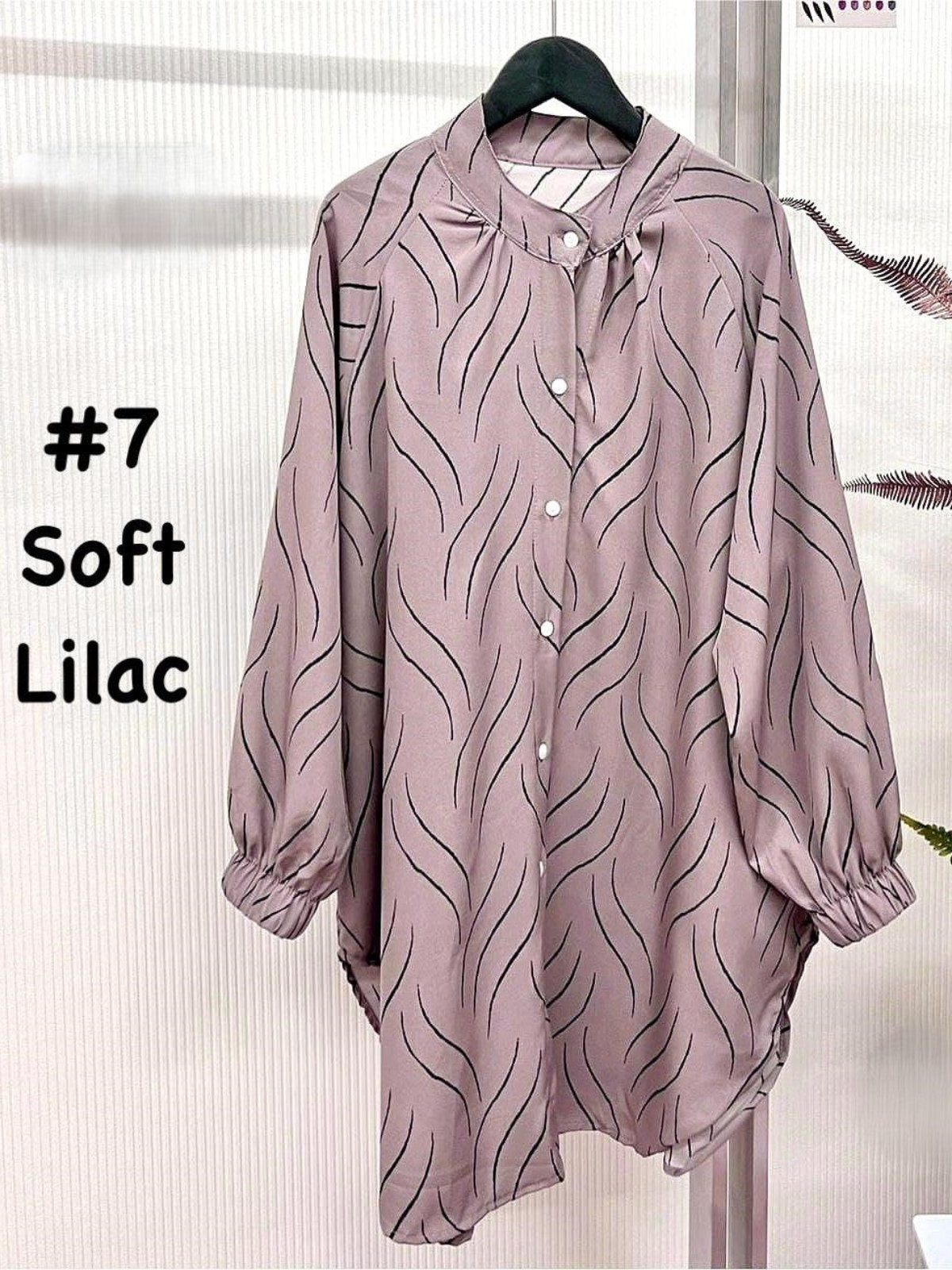 Top Blouse Casual Flowy Tunic with Abstract Wave Patterns Soft Lilac model 7 (#J50KNG) - Muslimah Woman's Fashion Wardrobe